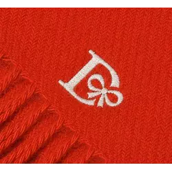 Приклад брендування - вишивка на пледі