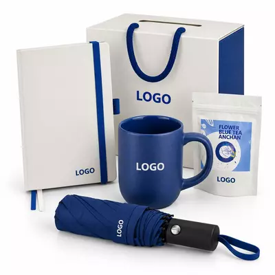 Welcome Box Blue Moment у синьо-білій гамі із записником, горнятком, синім чаєм та парасолею